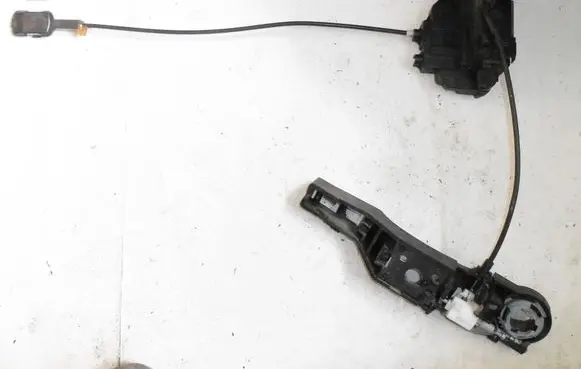 Renault Clio III Front door lock 300125C