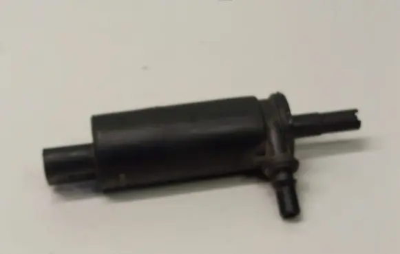 Audi Q3 8U Windscreen/windshield washer pump 6R0955681