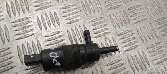 Audi A6 S6 C6 4F Headlight washer pump 3B7955681