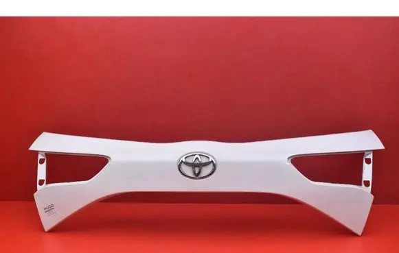 Toyota Yaris Number plate light 76811-0DA30