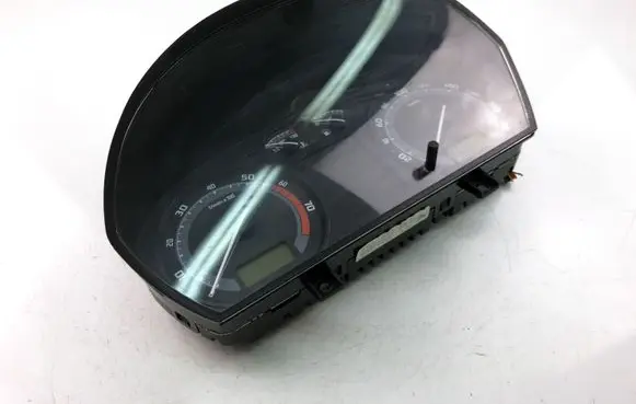 Skoda Fabia Mk1 (6Y) Speedometer (instrument cluster) 6Y0920883L