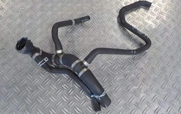 Volvo S90, V90 Engine coolant pipe/hose 31686003