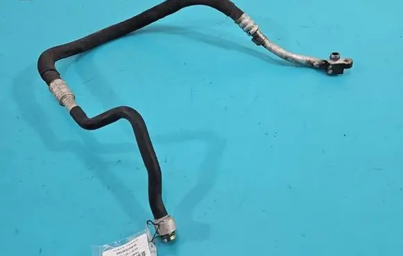 Air conditioning (A/C) pipe/hose