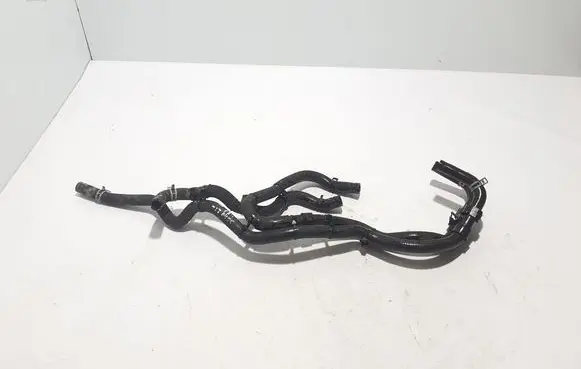 Volvo XC40 Engine coolant pipe/hose 32138788