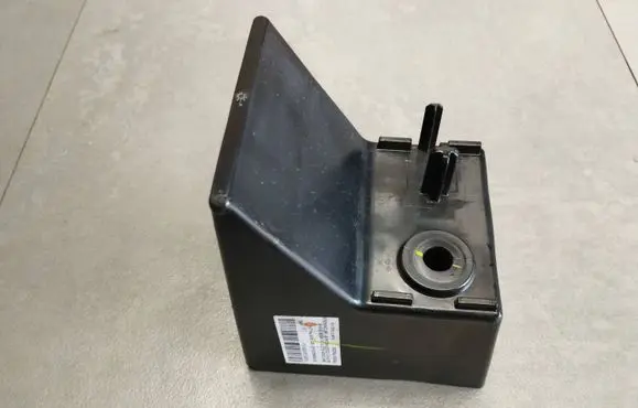 Volkswagen Amarok II Other body part MB3B2610155AA