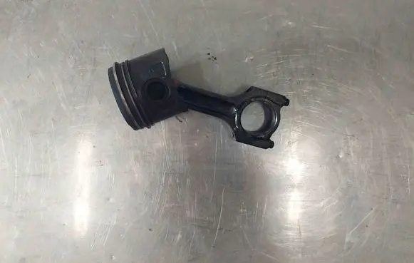 BMW 3 E90 E91 Piston with connecting rod 0840C