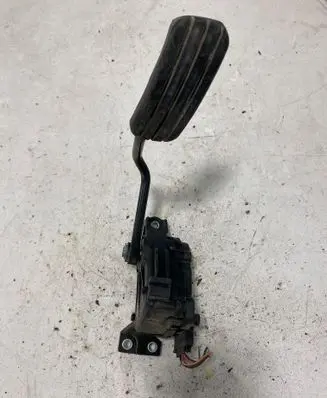 Opel Vivaro Accelerator throttle pedal 6PV00811933 93851978 8200289176