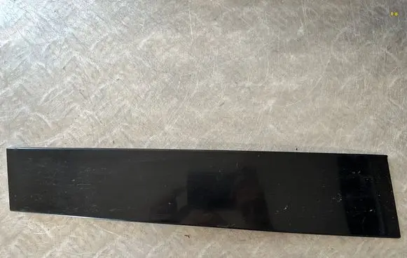 Ford Explorer Front door glass trim molding