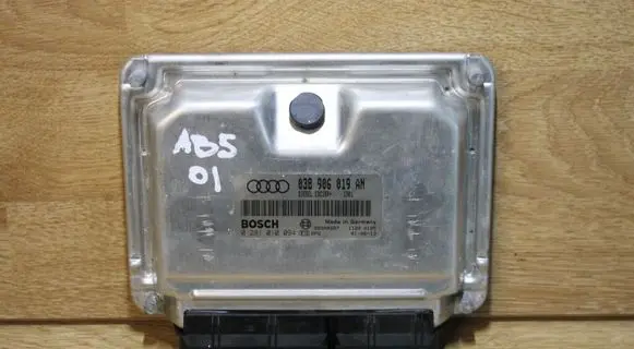 Audi A4 S4 B5 8D Engine control unit/module ECU 038906019AN
