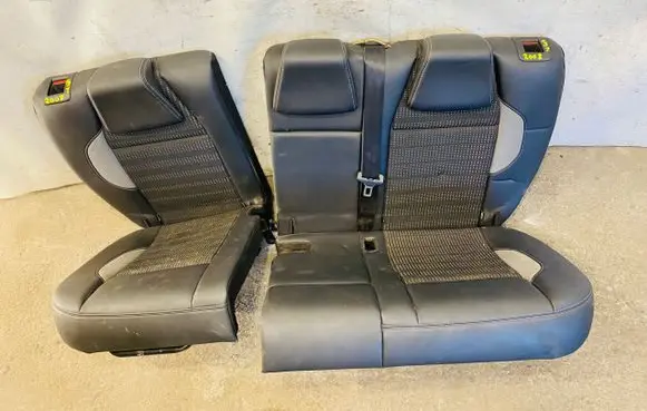 Peugeot 2008 II Rear seat 