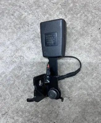 BMW i3 Rear seatbelt buckle 9479515