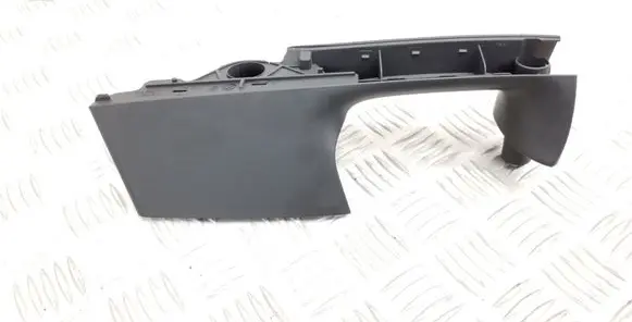 Volkswagen Golf VI Front door interior handle trim 5K3868713A