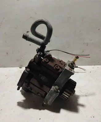 Jaguar XF Fuel injection high pressure pump A2020003757