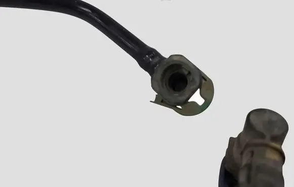 Ford Fiesta Fuel line pipe 0280142517