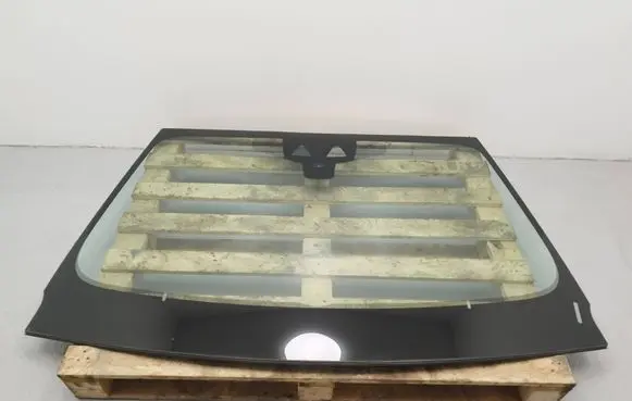 Jaguar XE Front windscreen/windshield window 