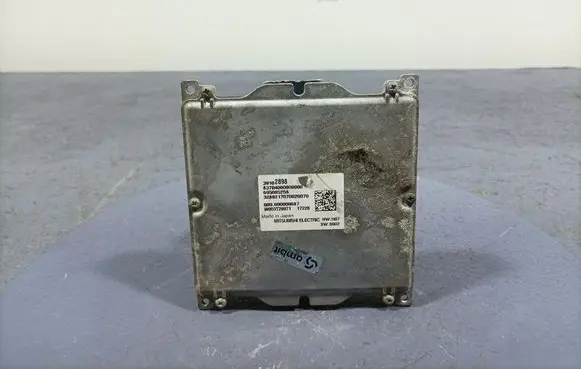 Opel Insignia A Voltage converter/converter module 39102898