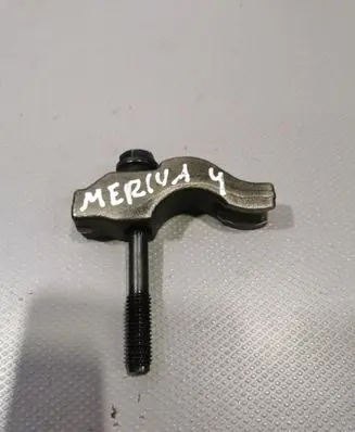 Opel Meriva B Fuel Injector clamp holder