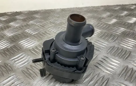 Audi A7 S7 4G Electric auxiliary coolant/water pump 4G0133567B