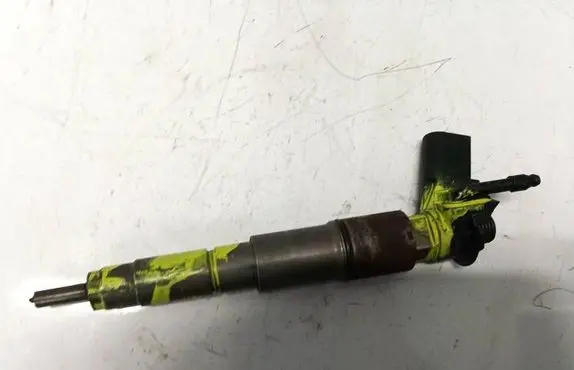 BMW 7 E65 E66 Fuel injector 779209703 00098050309