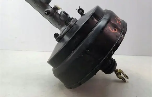 Mitsubishi Space Gear Brake booster