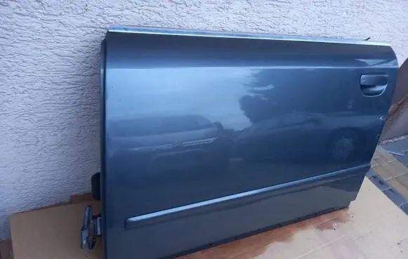 Audi A4 S4 B6 8E 8H Front door