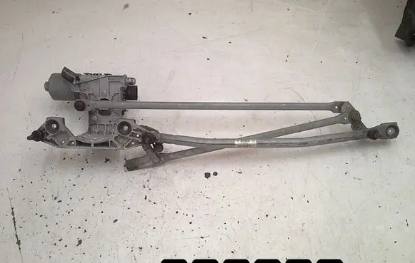Ford Focus C-MAX Front wiper linkage and motor # 3397020600