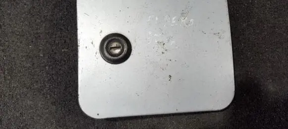 Mitsubishi Pajero Fuel tank cap