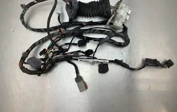 Chrysler 300 - 300C Front door wiring loom 04607192AB