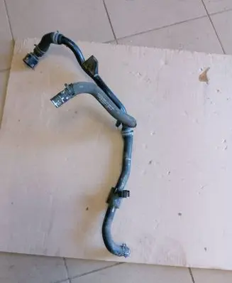 Volkswagen Tiguan Engine coolant pipe/hose 5Q0121070 5QN122109