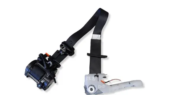Nissan Leaf II (ZE1) Front seatbelt 638264901F 640512800B