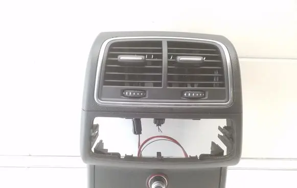 Audi A6 S6 C7 4G Rear air vent grill 4G0864376B