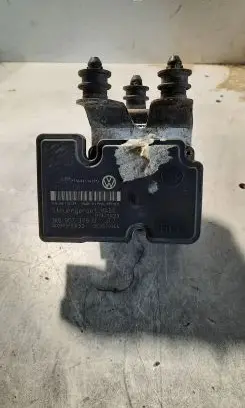 Skoda Octavia Mk1 (1U) ABS Pump 1K0907379N 00005793E6 10097003133