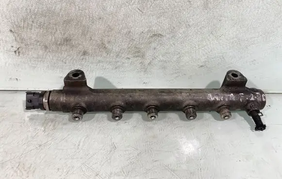 Hyundai Santa Fe Fuel main line pipe 0445214085 3140027400