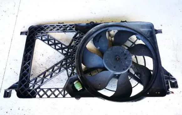 Ford Transit Radiator cooling fan shroud 4c118c607ab