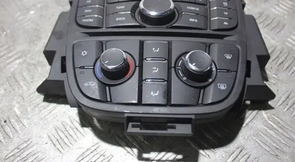 Opel Astra J Head unit multimedia control 13435154