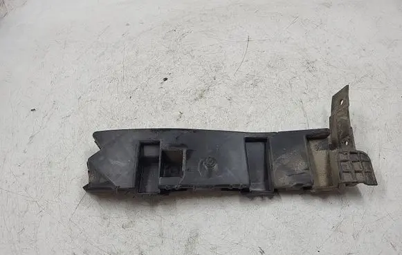 Seat Leon (1P) Rear bumper mounting bracket 1P0807393