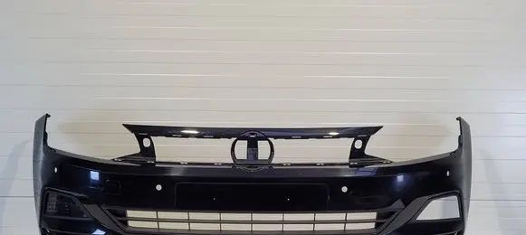 Volkswagen Polo VI Front bumper 2G0807221.