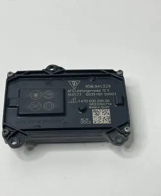 Porsche Macan (95B) Xenon control unit/module 95B941329 147000029500 0039H01S0003
