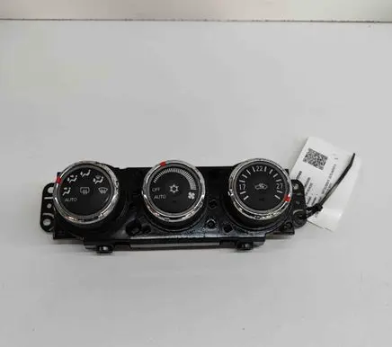 Mitsubishi Outlander Interior fan control switch 7820A082XC