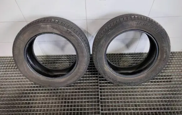 Chrysler 300 - 300C R18 summer tire 