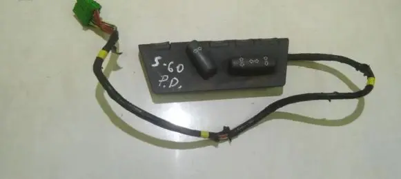 Volvo S60 Seat control switch 8682701 02w305