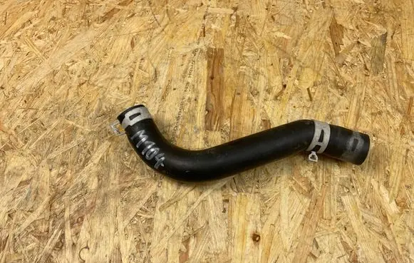 Toyota Yaris XP210 Engine coolant pipe/hose 16571K0050