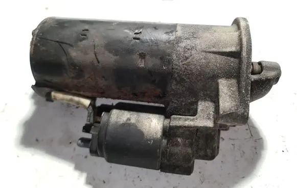 Volvo V70 Starter motor 30782052