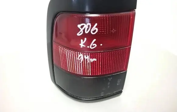 Peugeot 806 Rear/tail lights E23016