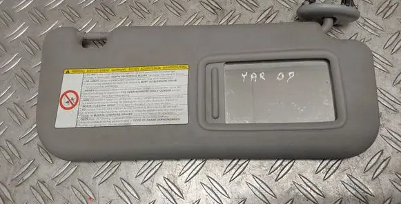 Toyota Yaris Sun visor