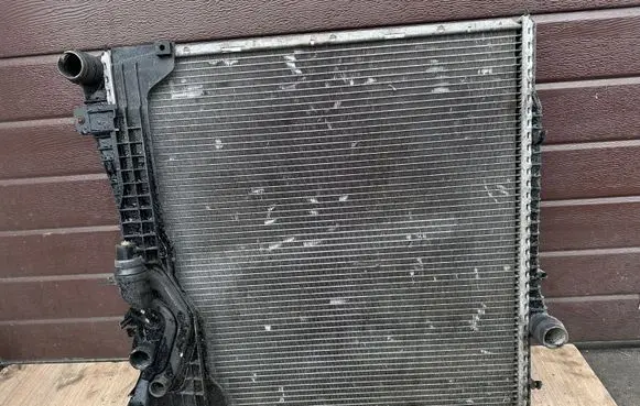BMW X5 E53 Coolant radiator 2248724