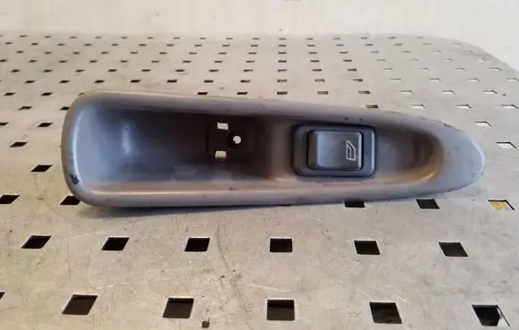 Volvo S40, V40 Electric window control switch 03458028