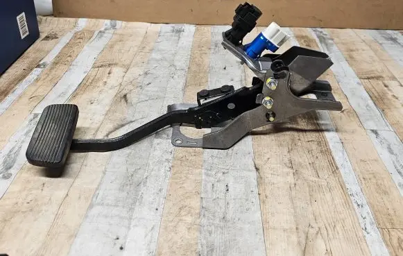 Ford Ranger Brake pedal AB312L388DE CGT6A
