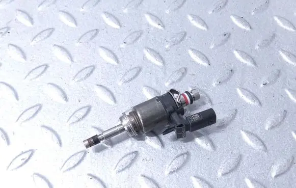 Volkswagen T-Roc Fuel injector 04E906036AD