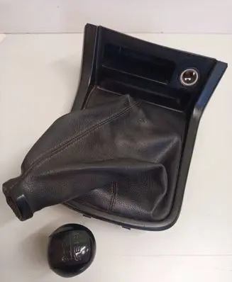 Isuzu D-Max Gear lever shifter trim leather/knob 